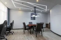 JI FENG E-SPORTS HOTEL