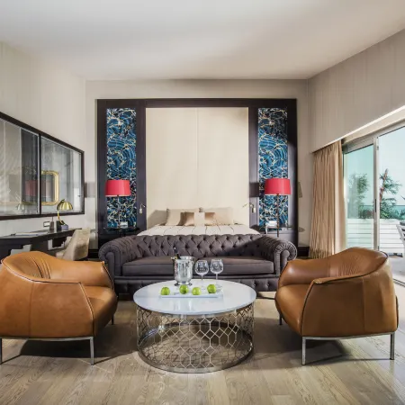 Charisma de Luxe Hotel
