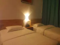 Du'an Tunbang Youyicun Homestay