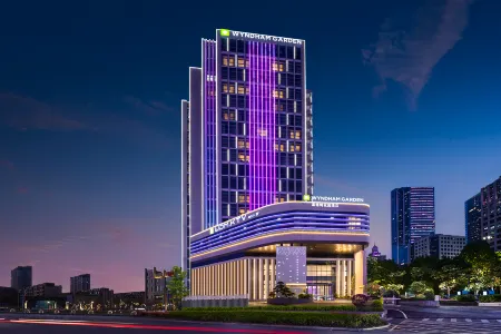 Wyndham Garden Changsha (World Window of China & Mango Pavilion Branch) Отели рядом с достопримечательностью «Hunan Engineering Polytechnic»