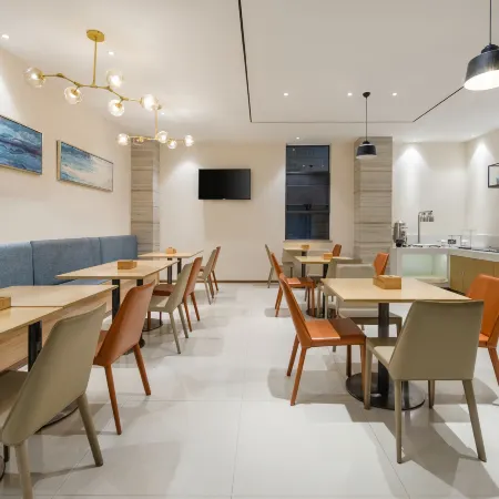 City Comfort Inn