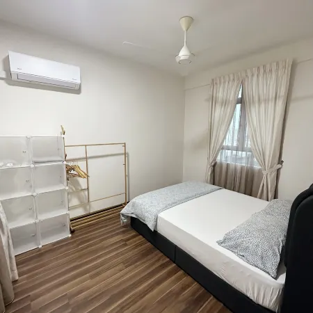 TuR16-10pax-4room1living-SPICE Stadium-1minFoodCourt-5minit Airport