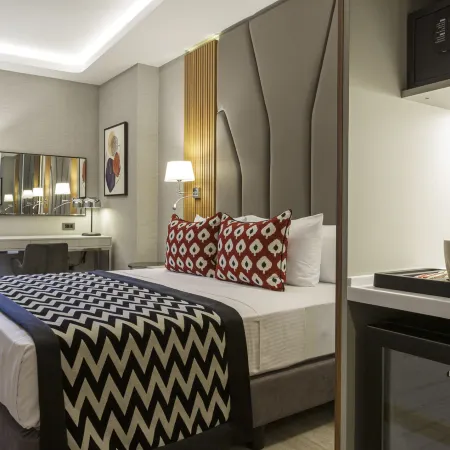 Ramada Encore by Wyndham Istanbul Sisli Отели рядом с достопримечательностью «Шишли»