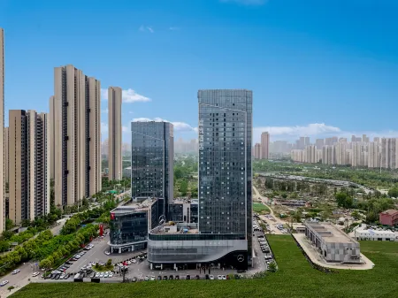 Echarm Hotel (Wuhan High-speed Railway Station Happy Valley) Отели рядом с достопримечательностью «Squirrel Paradise»