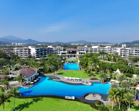 DoubleTree by Hilton Hainan-Xinglong Lakeside Hotels in Wanning