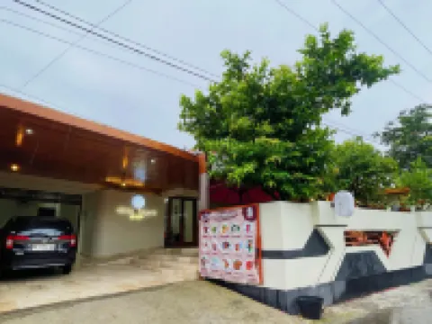 Ndalem Singgah Malioboro Hotels in Danurejan