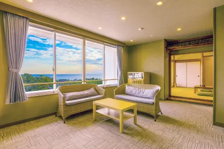 TAOYA Shirahama Senjyo (Old:Yukai Resort Premium Hotel Senjo) Отели рядом с достопримечательностью «Kyoto University Shirahama Aquarium»