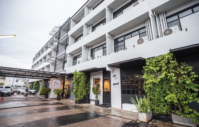 โรงแรมบลูมังกี้ โฮเทล สุราษฎร์ธานี
