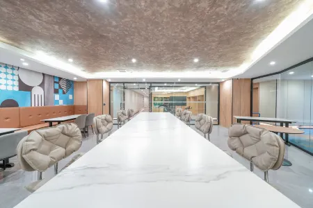 Homeinn Aifeel Hotel (Datong Ancient City Branch / Third Hospital Branch) Отели рядом с достопримечательностью «Guanyi Hall of Datong»