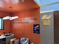 KAD·Luxury Art Kaidi Luxury Art Hotel (Guiyang Fountain Pool Subway Station Taiping Road)