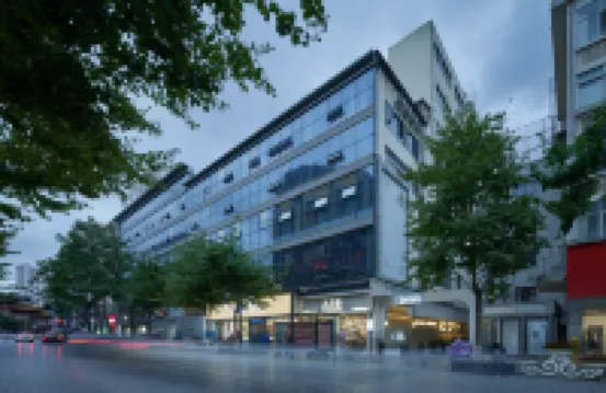 SFEEL Designer Hotel (Kunming Nanping Pedestrian Street)