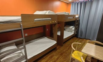 e+ E-Sports Hotel