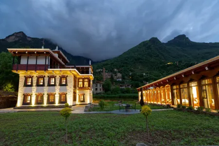 Yixiang Pavilion boutique