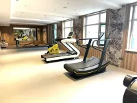 Bazhou Blue Whale Light Luxury Hotel - Gym