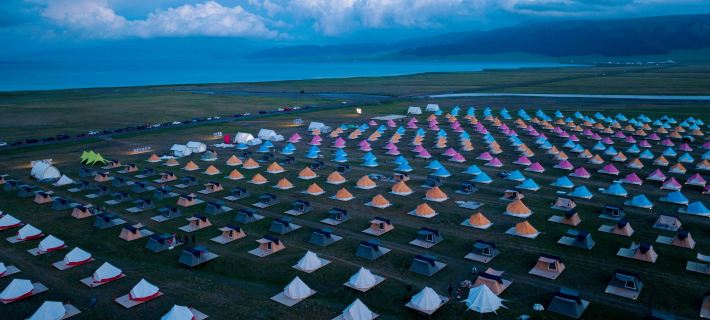 Sayram Lake's Muye Starry Sky Campground Hotels in Börtala