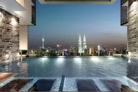 Zeta Residence at One South with City View n Private Lift, Seri Kembangan Selangor