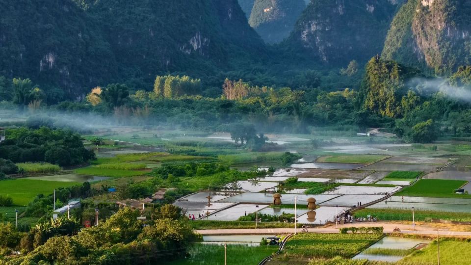 Yangshuo Fadai overhanging hot spring light luxury hotel
