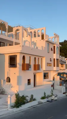 Xiapu Tian hai yi she min su (Sansha dongbi branch)