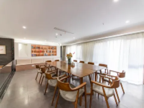 One night hotel (Leshan High speed Railway Station) Hotels in Leshan