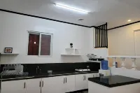 Jewelry Hotel and Resort Hotel a Silang