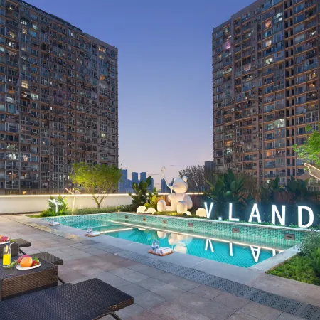Chengdu Weilan Hot Spring Garden Hotel (Metro Station of Kuanzhai Xijie)