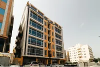 Sunday Gateway Jeddah Formerly Beach Garden Hotel - Kolam Renang