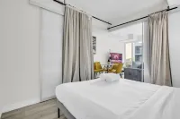 RivetStays - 賈維斯