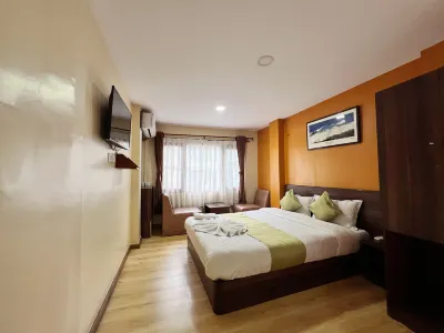 Holiday Hostel Hotel in zona Dasharath Stadium