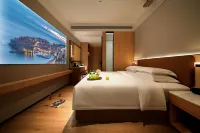 Howard Johnson Club Hotel Changsha South Station - Mountain view