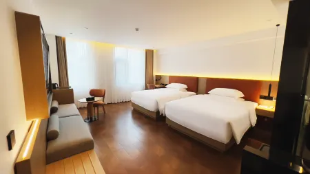 Xingmenghao Hotel (Lingfeng Square) Отели рядом с достопримечательностью «Hezhou University (West Campus)»