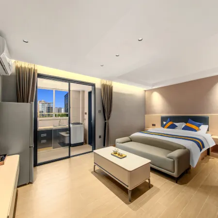 Yijia Holiday Apartment