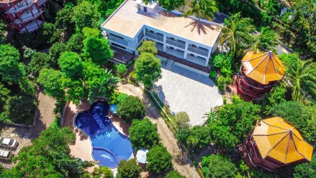 Legend Kep Resort Отели в г. Кеп