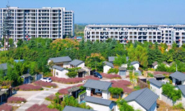 Scenery Retreats (Qinling Mount Taibai Hot Spring Retreat)