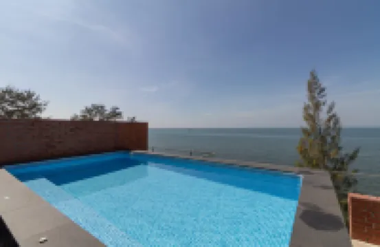 Exclusive Sandbox Beachfront Villa