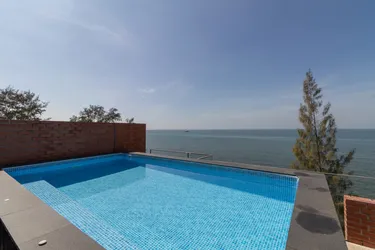 รูปภาพของExclusive Sandbox Beachfront Villa