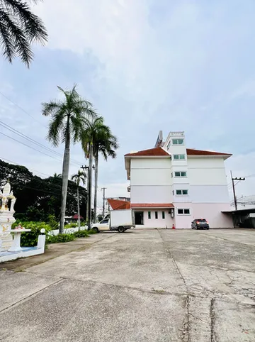 รูปภาพของบีที แกรนด์ คอนโดเทล