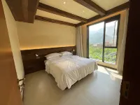 Guanshanzhi Private Hot Spring Homestay (China Ancient Qiang City) - Balkoner