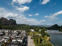 Isle Sojourn & Light Seek B&B (Waterside Danxia Branch, Danxia Mountain National Scenic Area)​ - Romantic