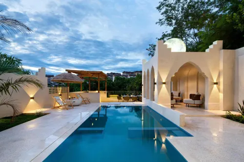 Fanze Wild Luxury Hotel