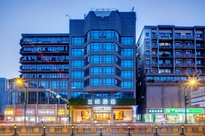 Lanou Hotel (Nanchang tengwangge bayigan subway station store) Hotel a Nanchang
