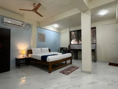 YogiTree Hotels的水波飯店 Woof Woof附近的飯店