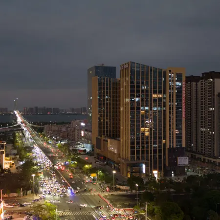Jinnang Fanyu Hotel (Zhanjiang Bay Bridge Wanda)