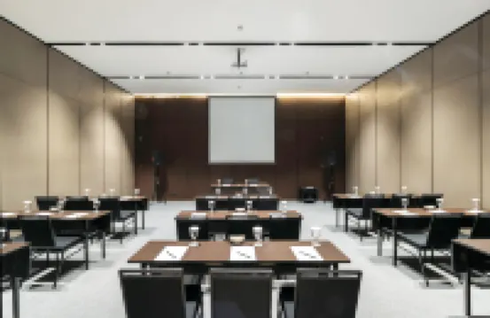 Hotel Golden Tulip Essential PIK2 Jakarta Member of Artotel Wanderlust