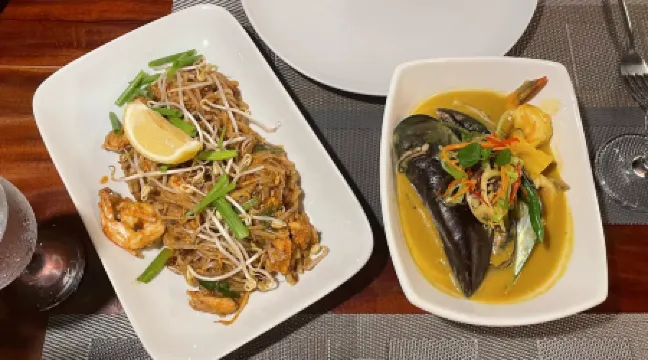 ホテル オアシス ポート バートン