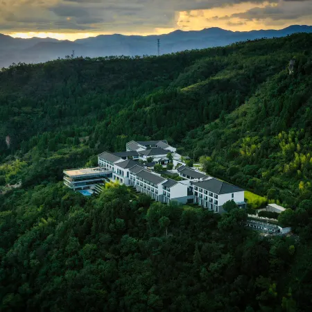 LANDISON RETREAT JUNMAN XIANJV