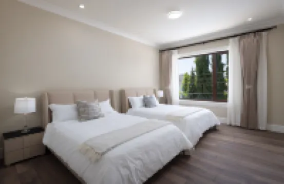 Vancouver Stay ----- Modern Richmond Home  Next to YVR Airport--Brand New & Stylish