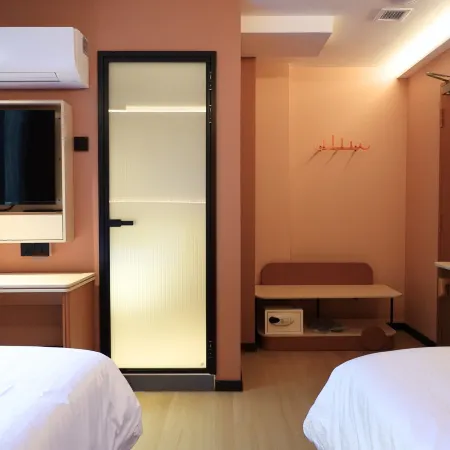 A Hotel Farrer Park - Newly Renovated Отели рядом с достопримечательностью «Торговый центр Mustafa»