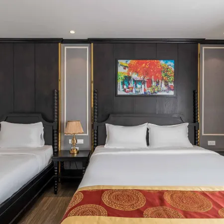 Aaron Hotel Отели рядом с достопримечательностью «Ват Чан»
