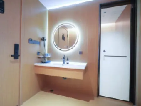 Atlant Business Hotel โรงแรมในเหลียนเจียง