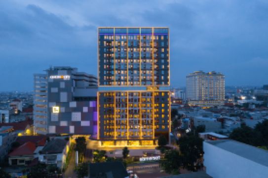 Somerset Queen City Semarang